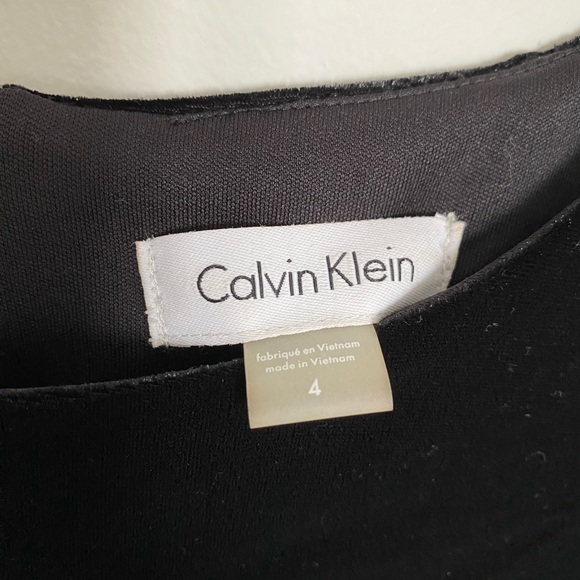 Calvin Klein velour dress with bell sleeves - Picture 4 of 9